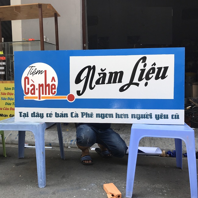 Tiệm cà phê sài gòn xưa cũ