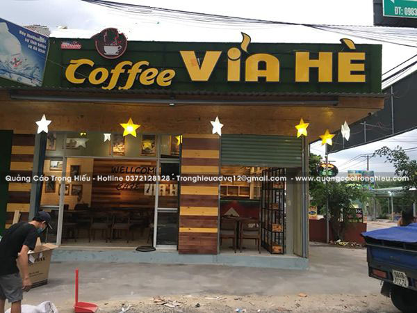 Bảng hiệu chữ nổi quán cà phê