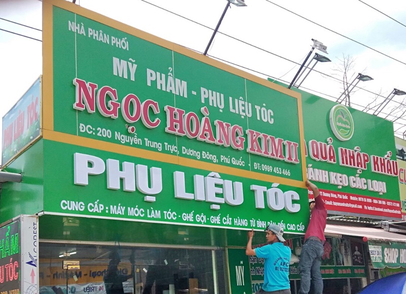 Mặt dựng alu cửa hàng