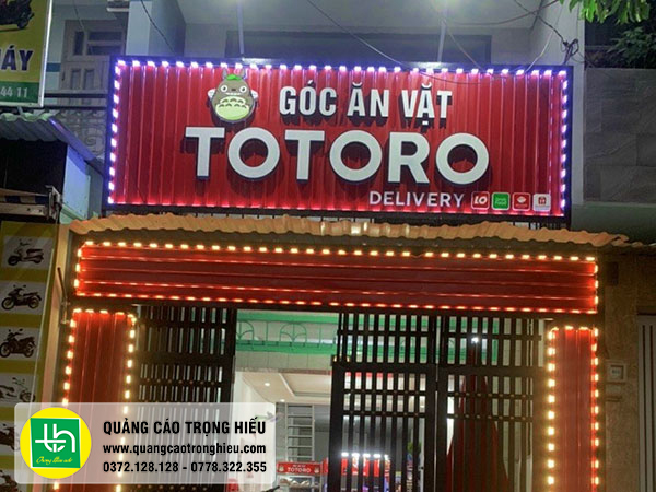 Bảng tôn sóng cửa hàng ăn vặt