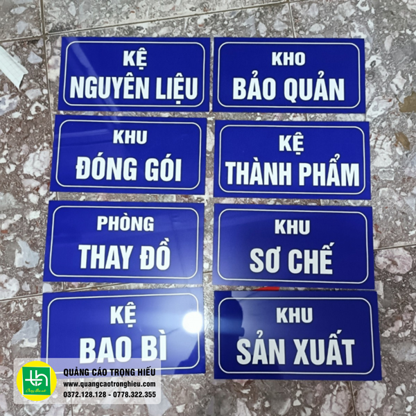 Bảng tên phòng bằng mica dán decal