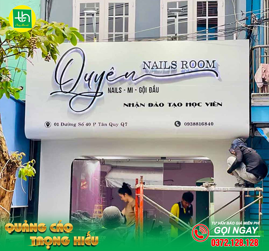 Bảng alu chữ nổi